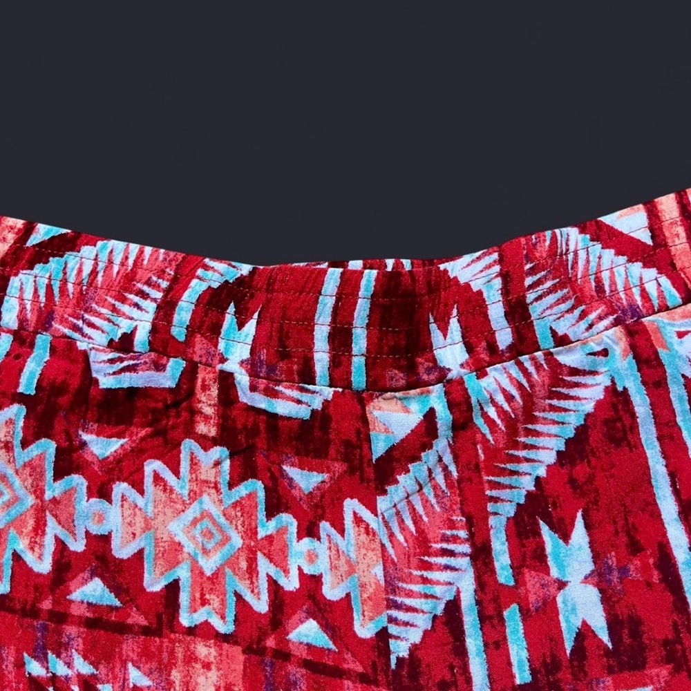 Aztec Print Capris - Picture 3 of 4